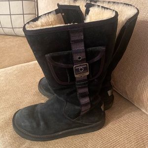 UUG Cargo boots size 6 $50